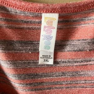 Like new(worn once) 3xl LuLaRoe short sleeved shirt. Peach & gray striped. 3xl